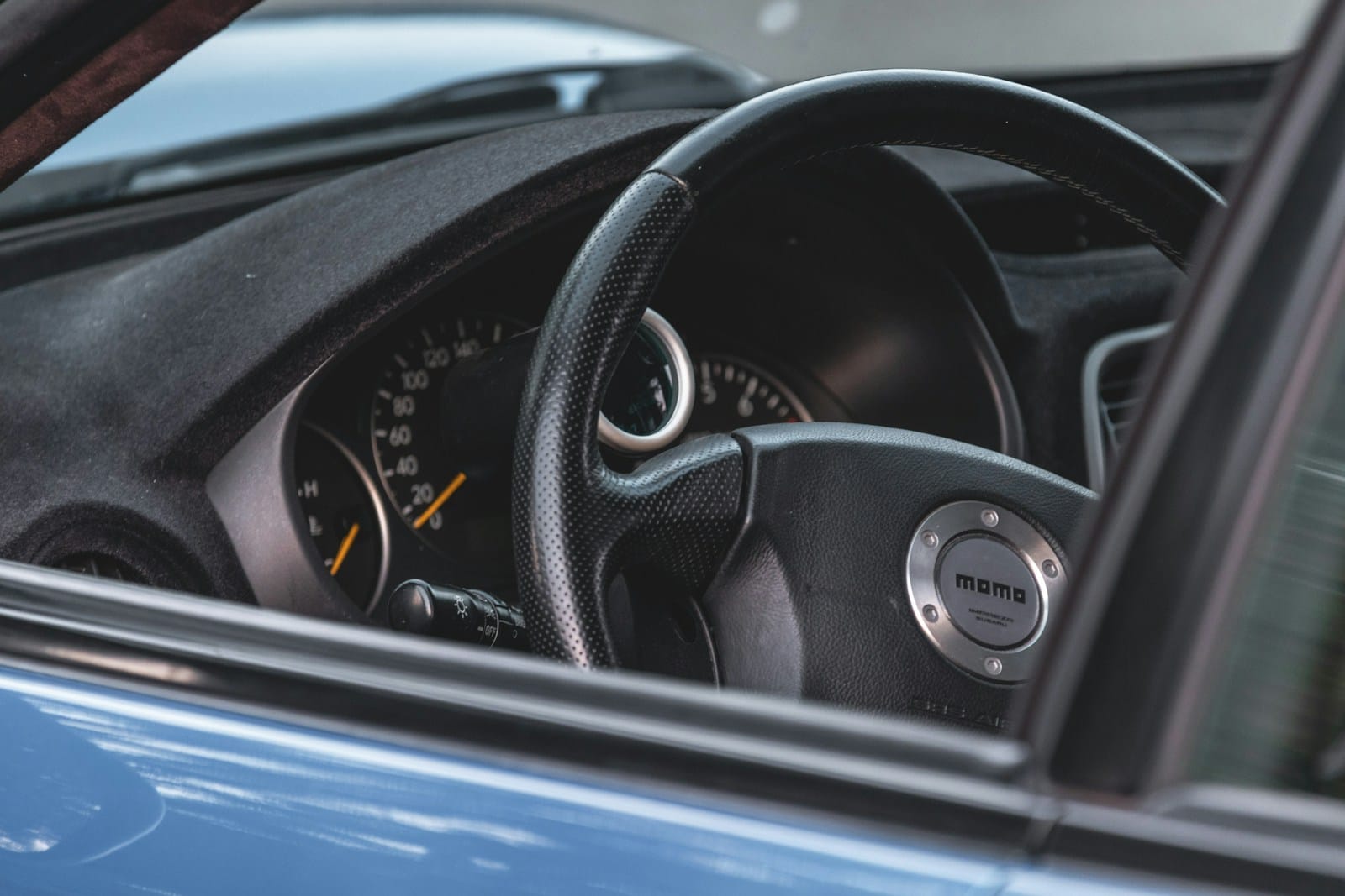 Vehicle equipment in the vehicle history report - what you should know